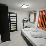 Apartamento Sleep&go Airport Transit *