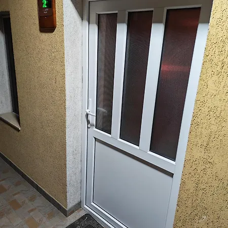 Sleep&go Airport Transit Apartman